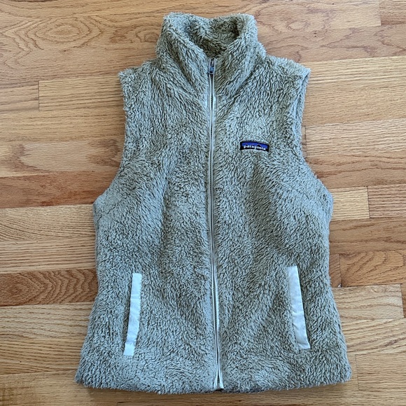 Patagonia Jackets & Blazers - Patagonia Fleece Vest in tan